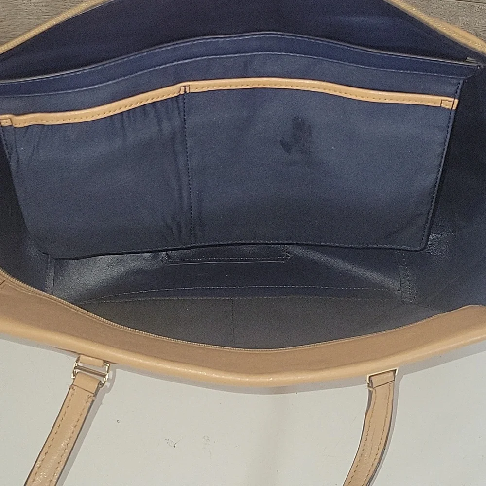 Tory Burch Tan Leather Tote Bag with Shoulder Straps